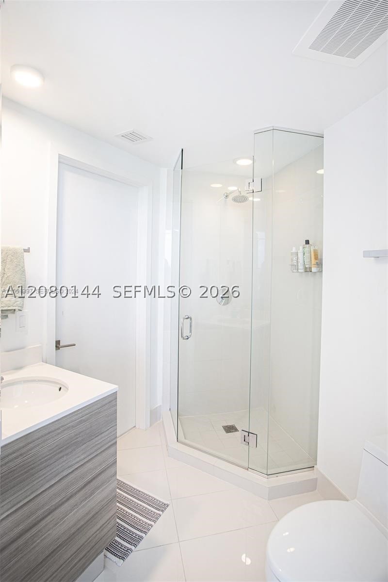 121 Ne 34th St 2616 Property Photo 17
