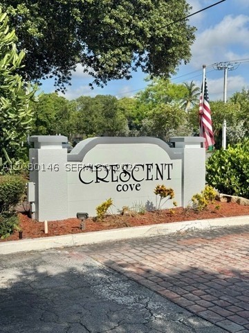 8331 Coral Lake Dr 8331 Property Photo 1