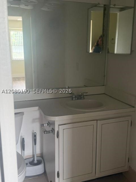 3150 W Rolling Hills Cir 403 Property Photo 8