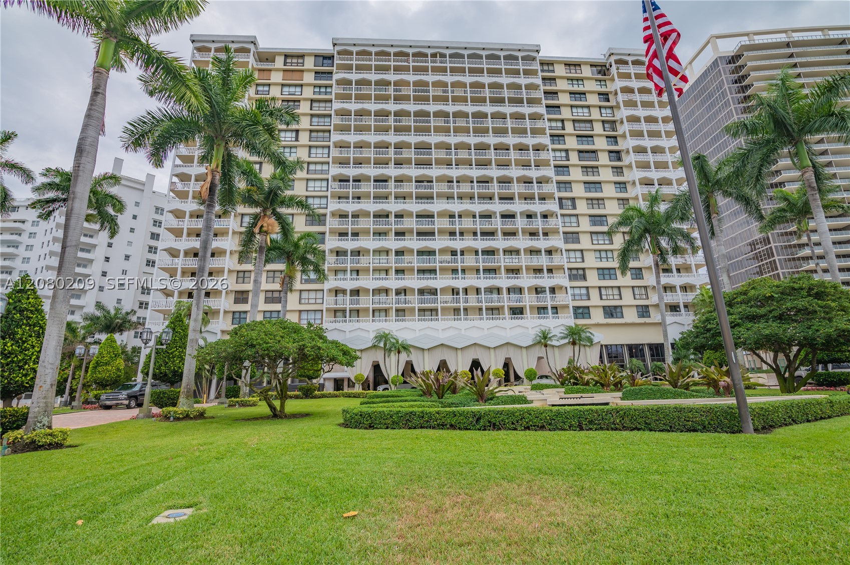 9801 Collins Ave 12Q Property Photo 1