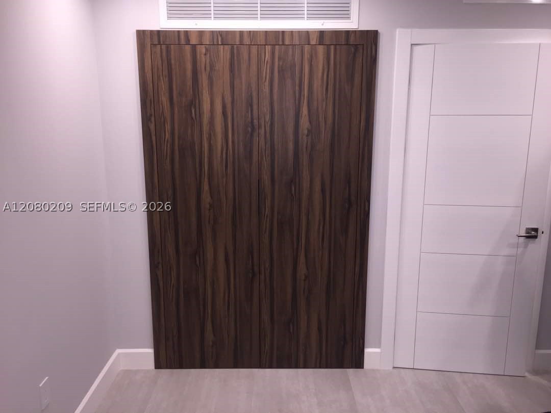 9801 Collins Ave 12q Property Photo 8