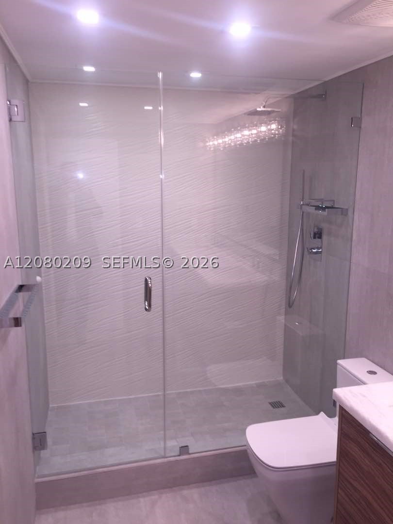 9801 Collins Ave 12q Property Photo 25
