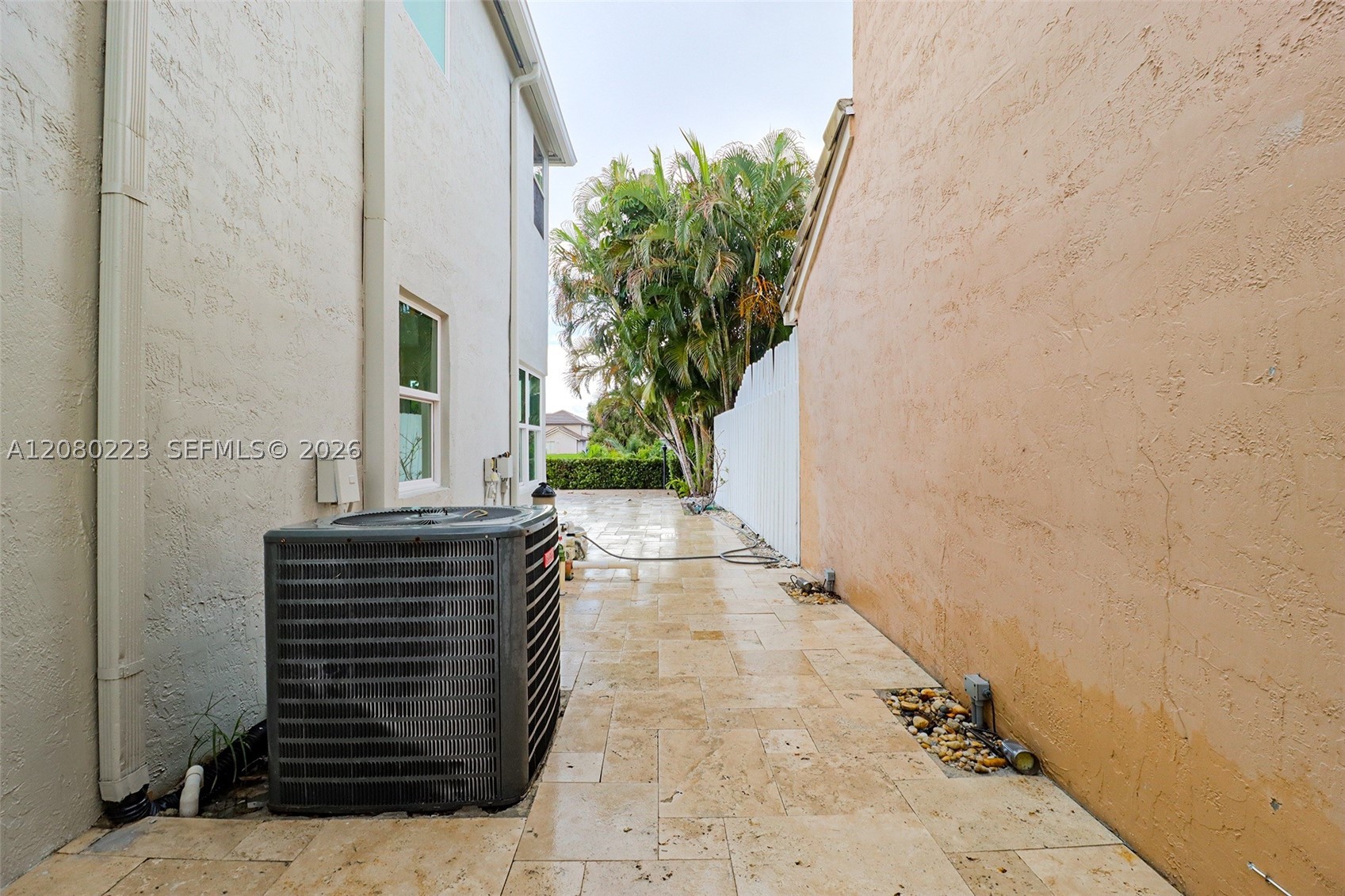 10262 Sw 9th Ln Property Photo 17