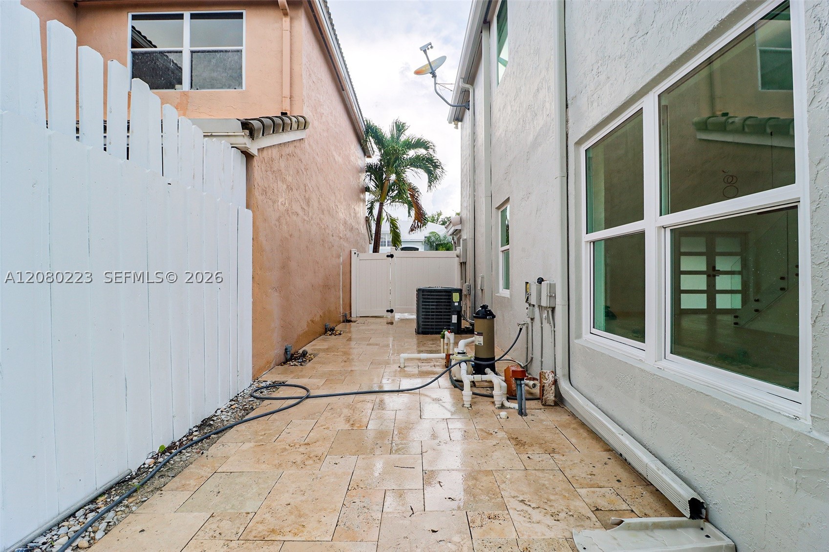 10262 Sw 9th Ln Property Photo 18