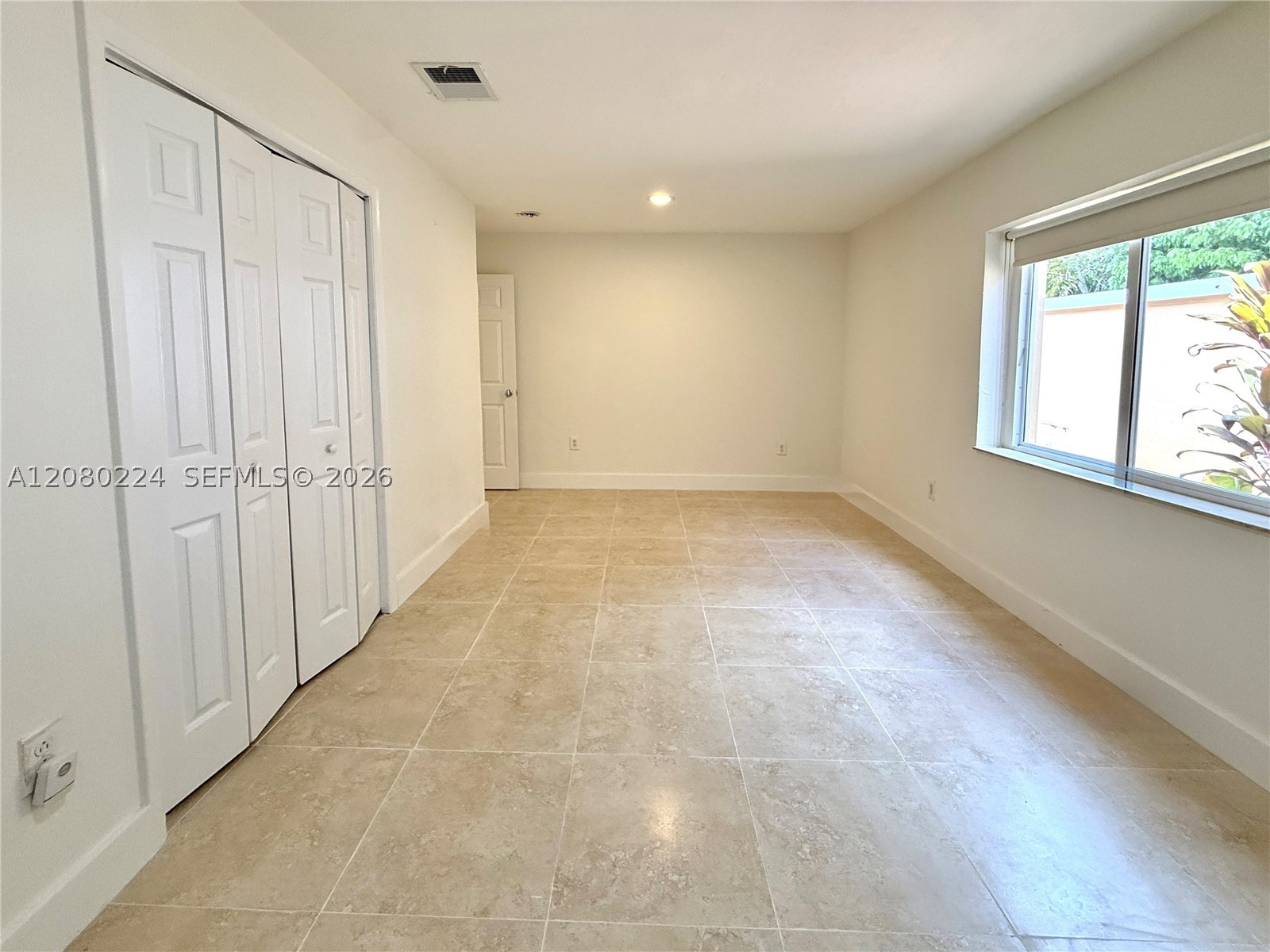 738 Ne 83rd Ter Property Photo 15