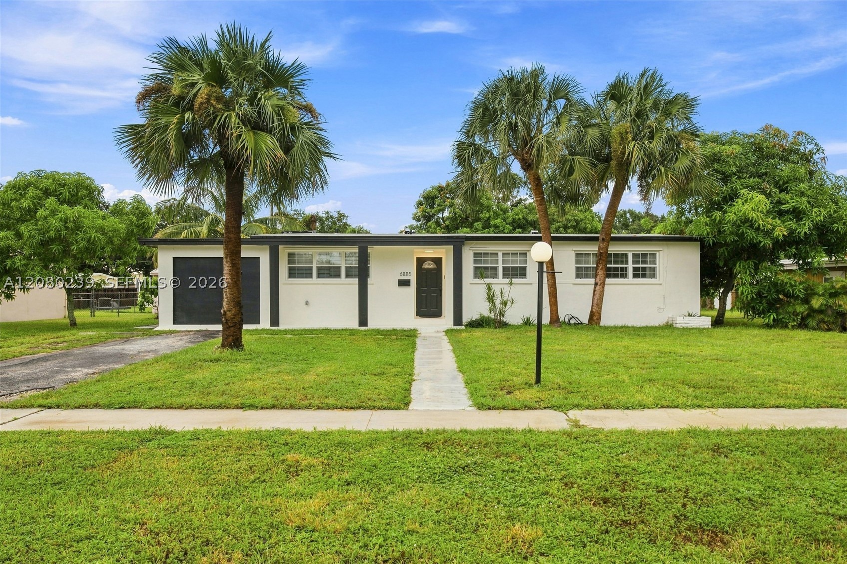 6885 Nw 14th Ct Property Photo 1