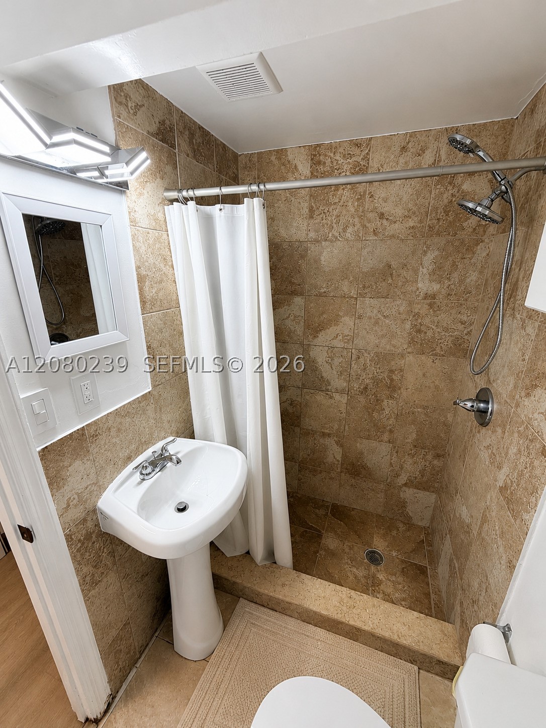 6885 Nw 14th Ct Property Photo 31