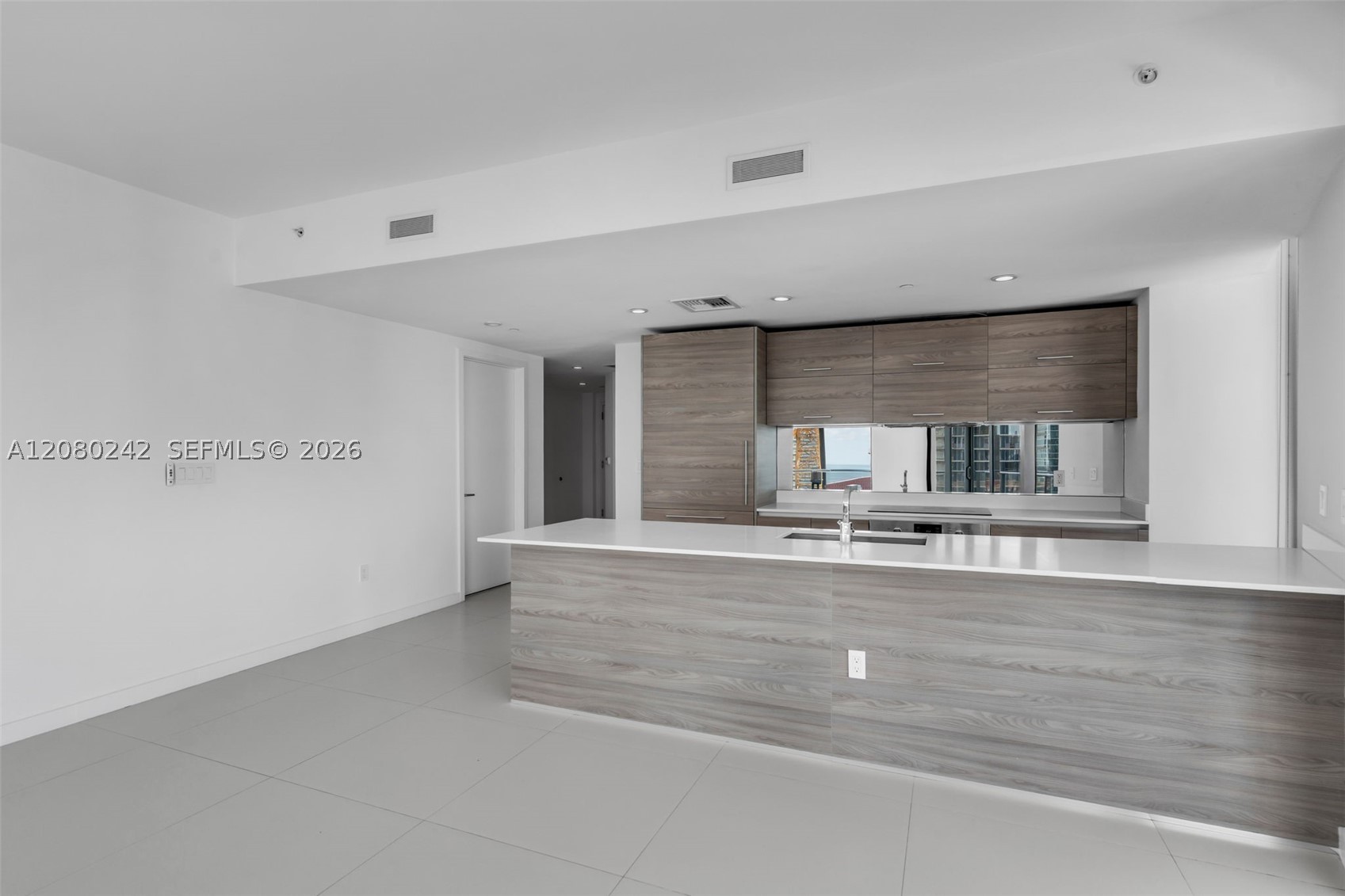 1300 S Miami Ave 2905 Property Photo 8