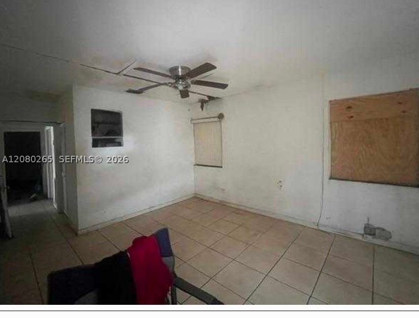 3708 Nw 12th Ave Property Photo 4