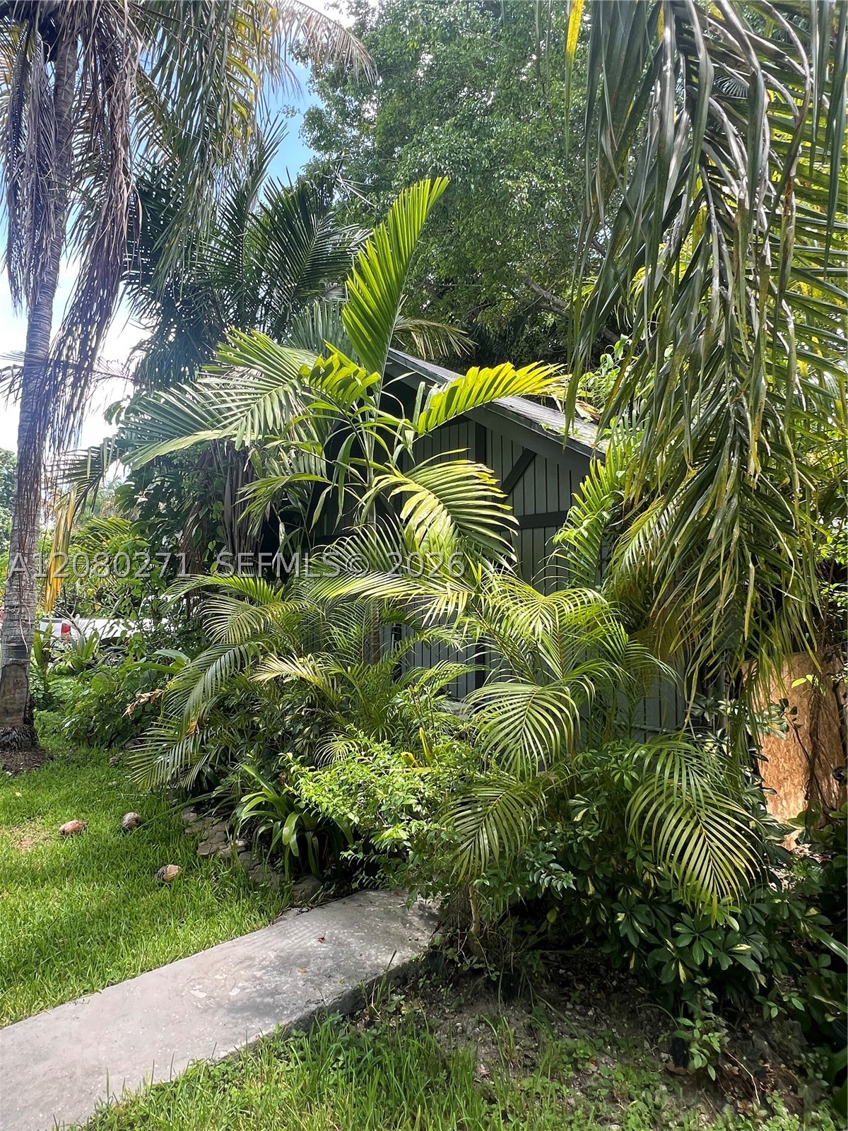 411 Sw 1st St 2 Property Photo 8