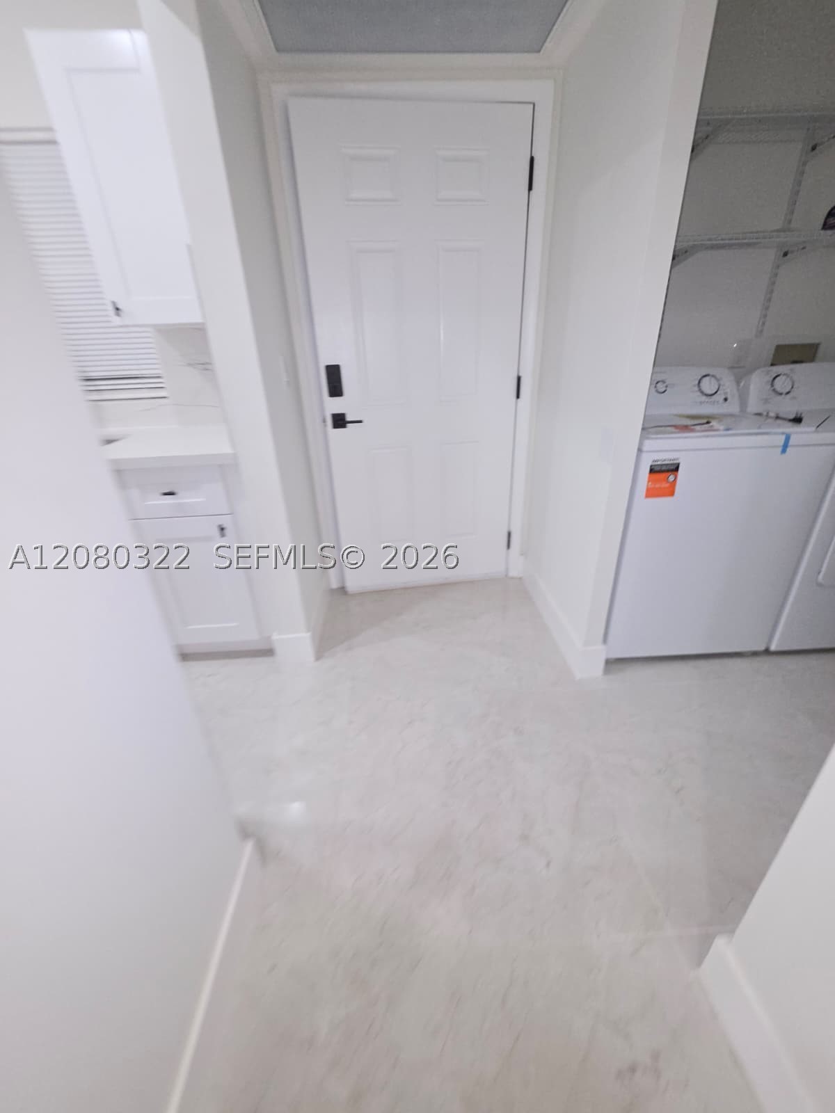 1427 Towhee St Property Photo 7