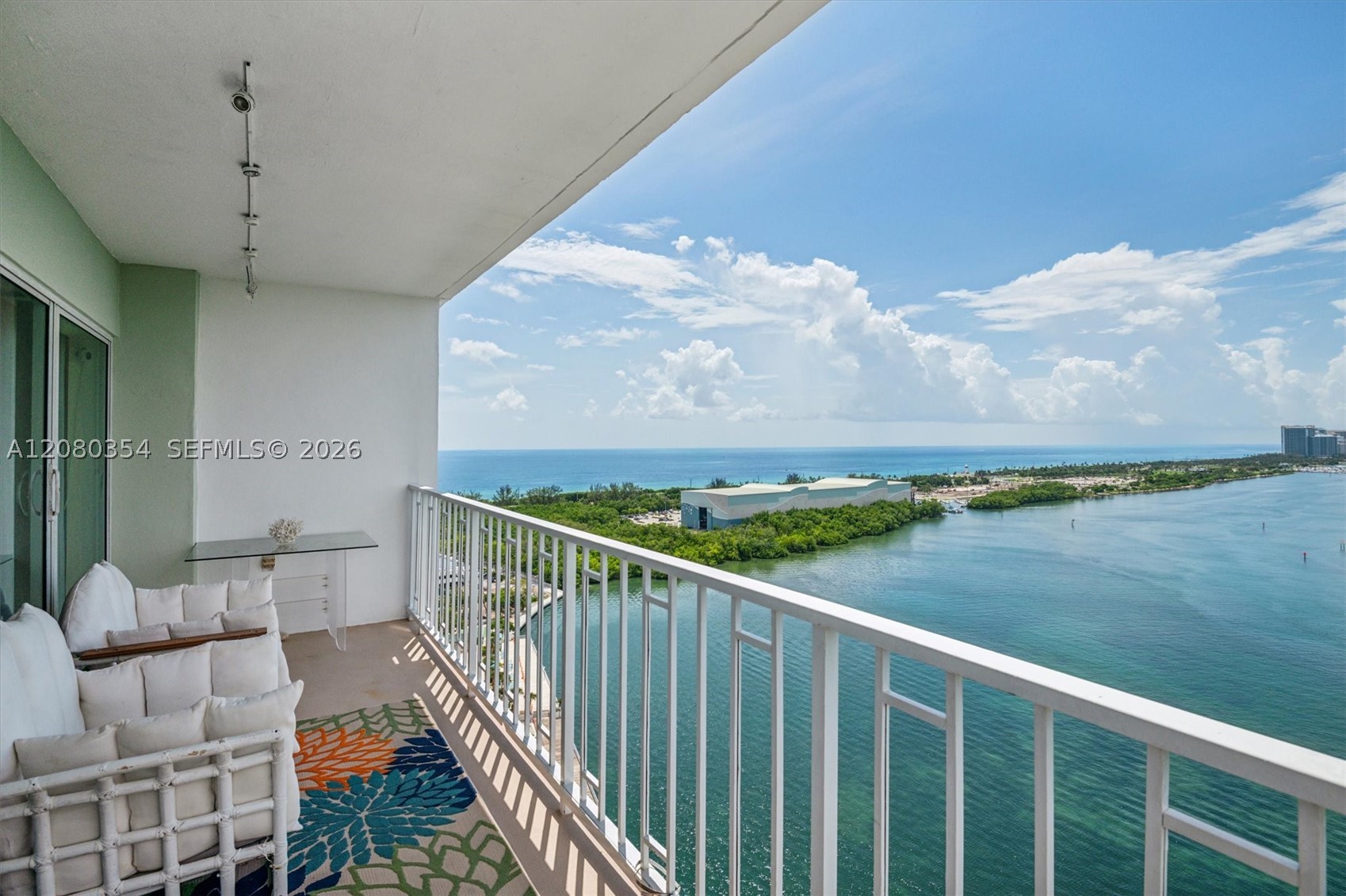 500 Bayview Dr 2122 Property Photo 13