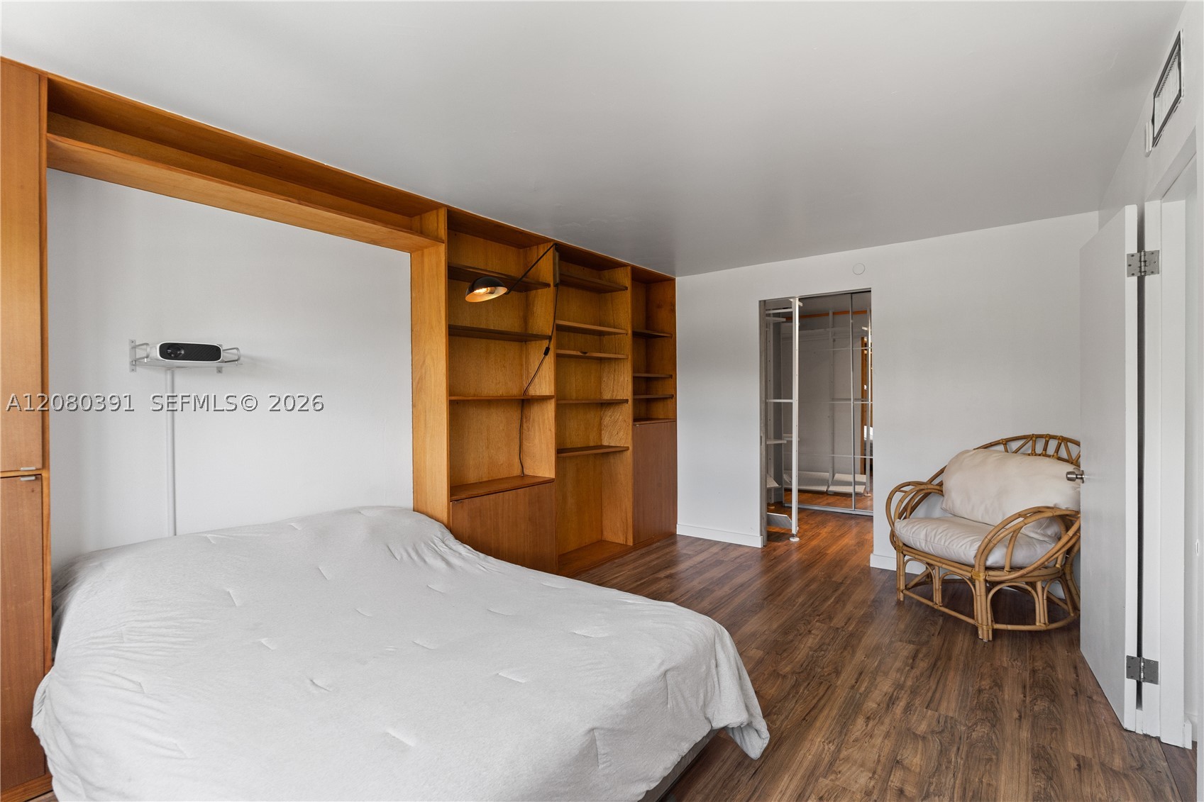 1881 Washington Ave 4g Property Photo 25
