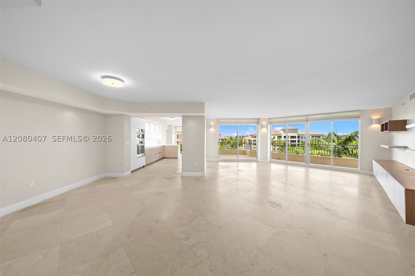 765 Crandon Blvd 507 Property Photo 4