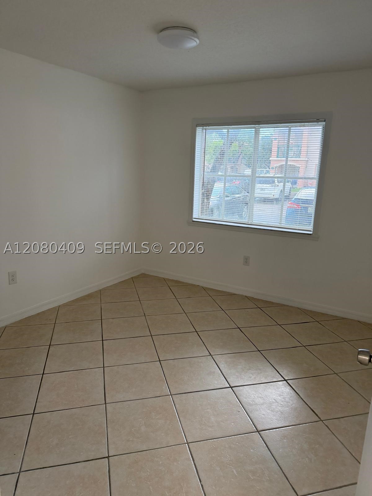 2900 Se 12th Rd 101-28 Property Photo 41