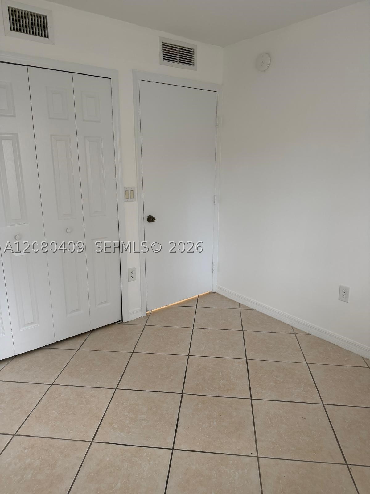 2900 Se 12th Rd 101-28 Property Photo 42
