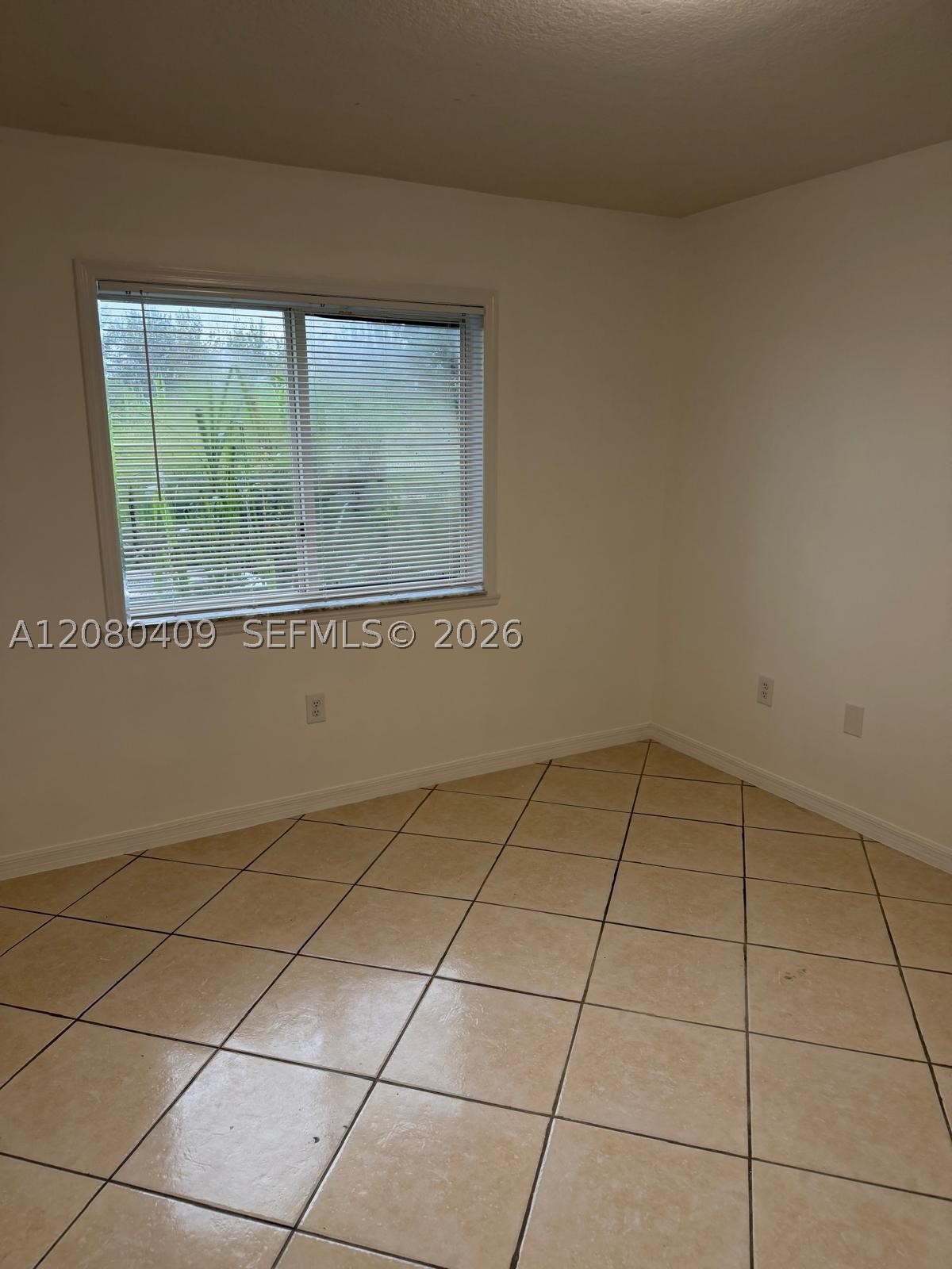 2900 Se 12th Rd 101-28 Property Photo 49