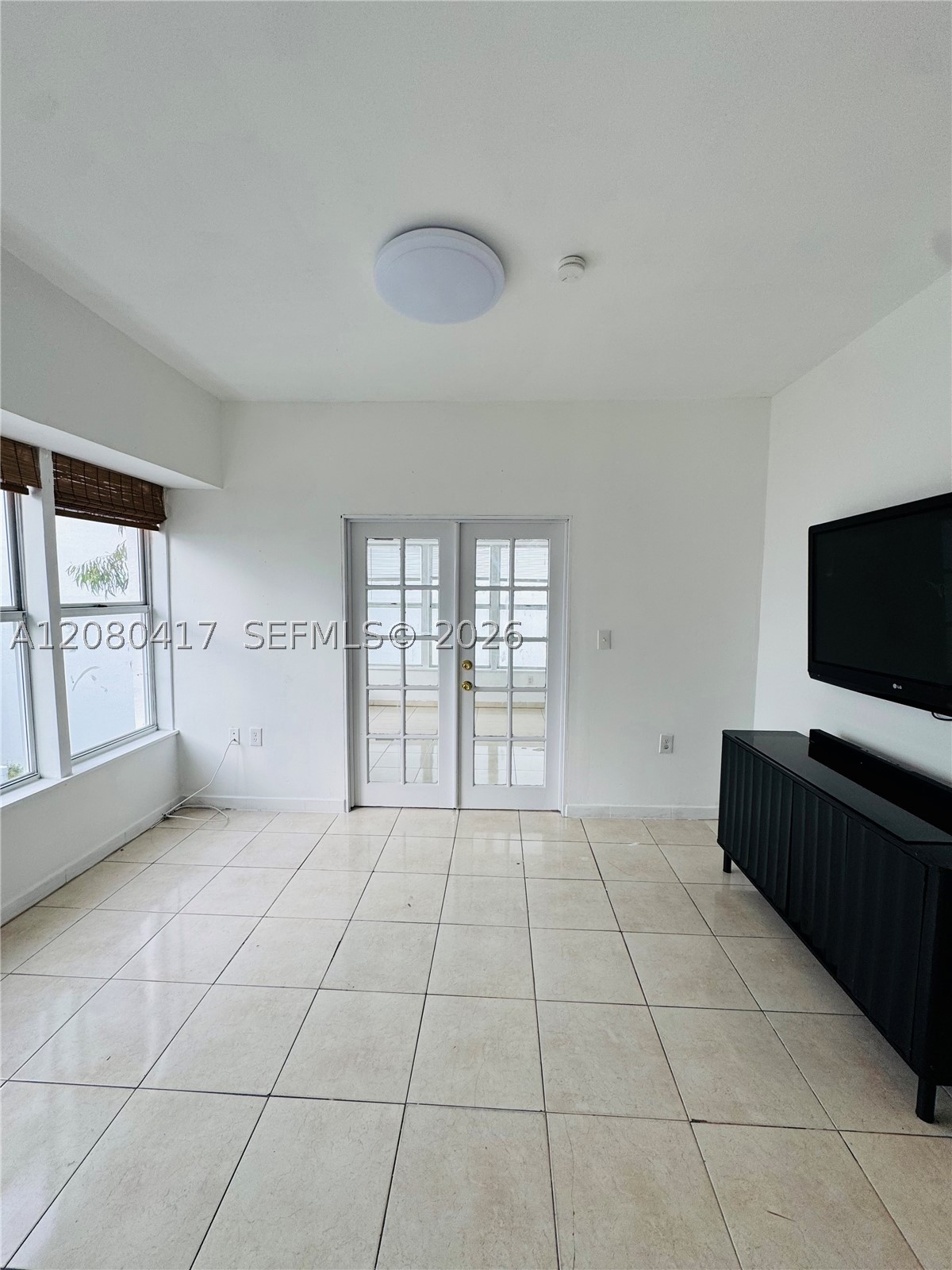 227 1st St 8 Property Photo 1