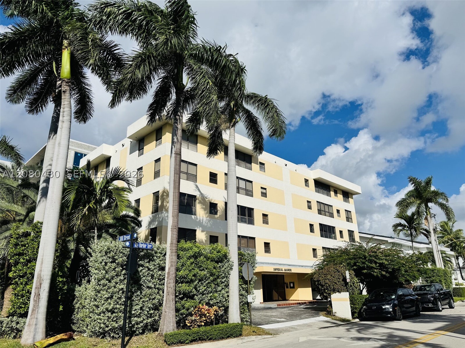 10000 Bay Harbor Ter 201-A Property Photo 1