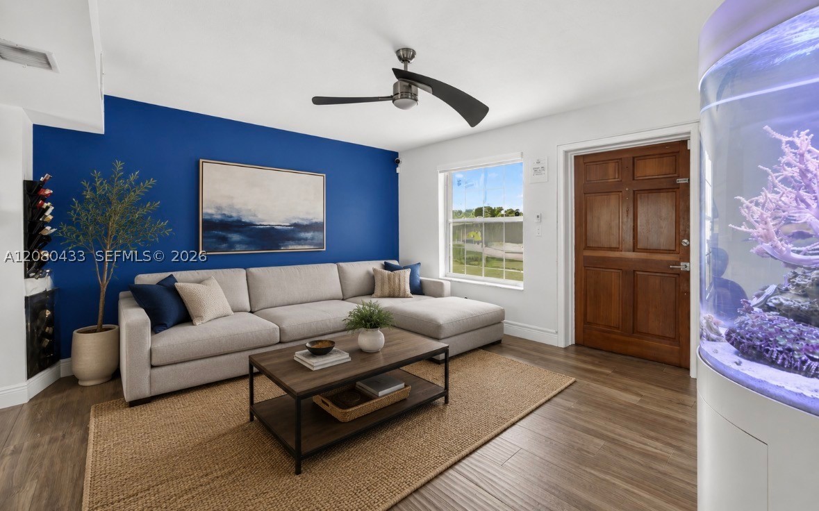 18211 Sw 95th Ct Property Photo 9