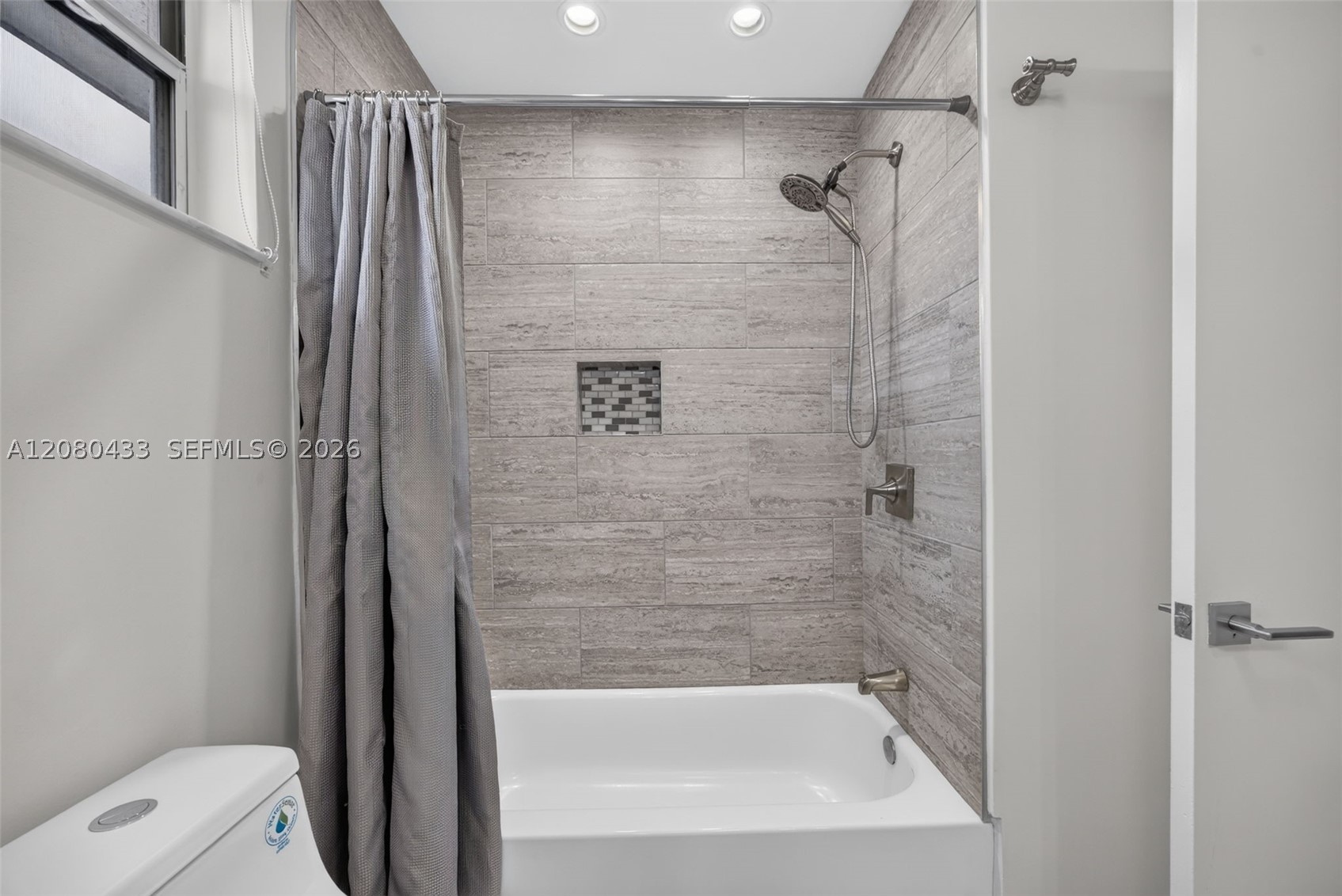 18211 Sw 95th Ct Property Photo 24
