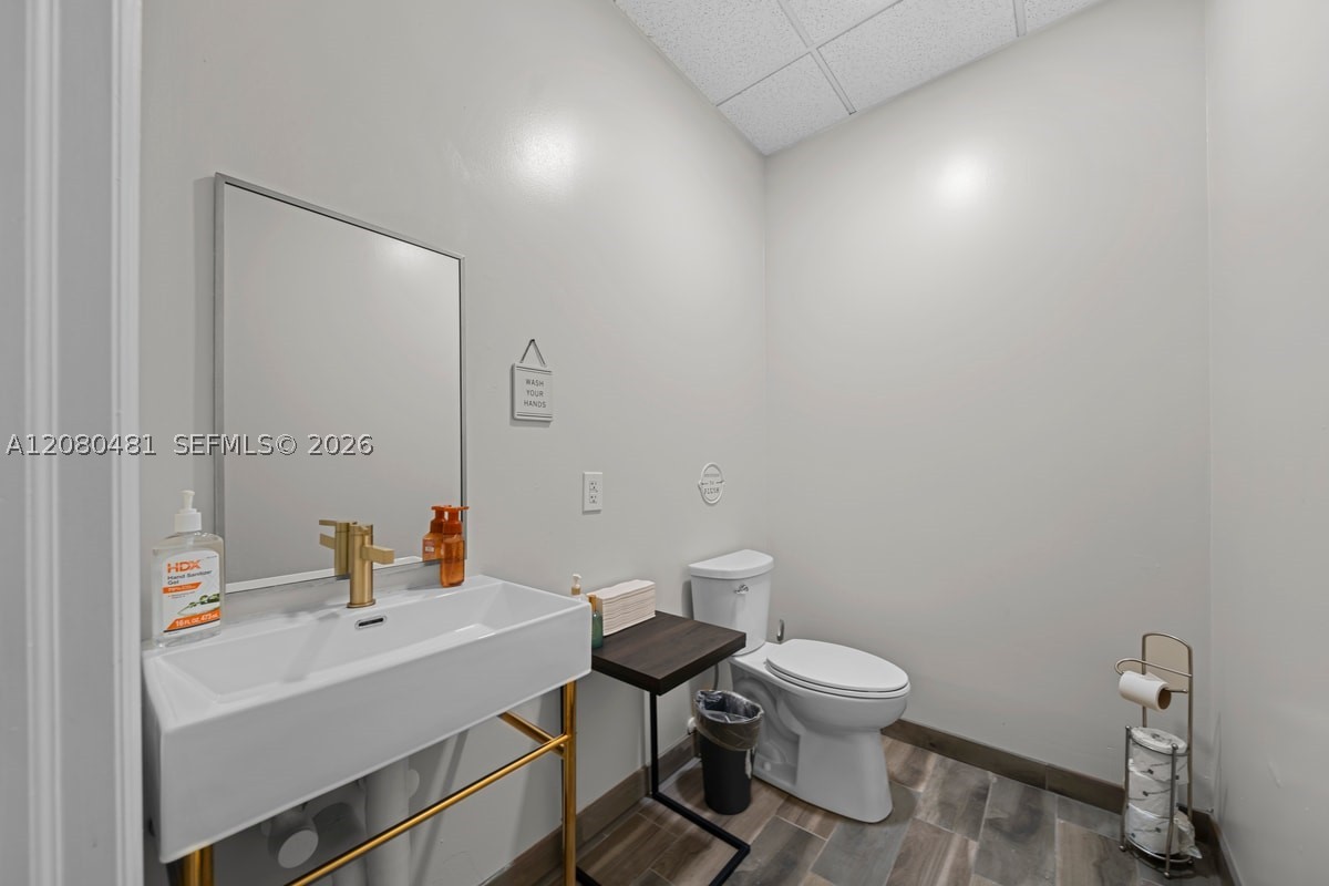 13861 Plantation Rd 103 Property Photo 28
