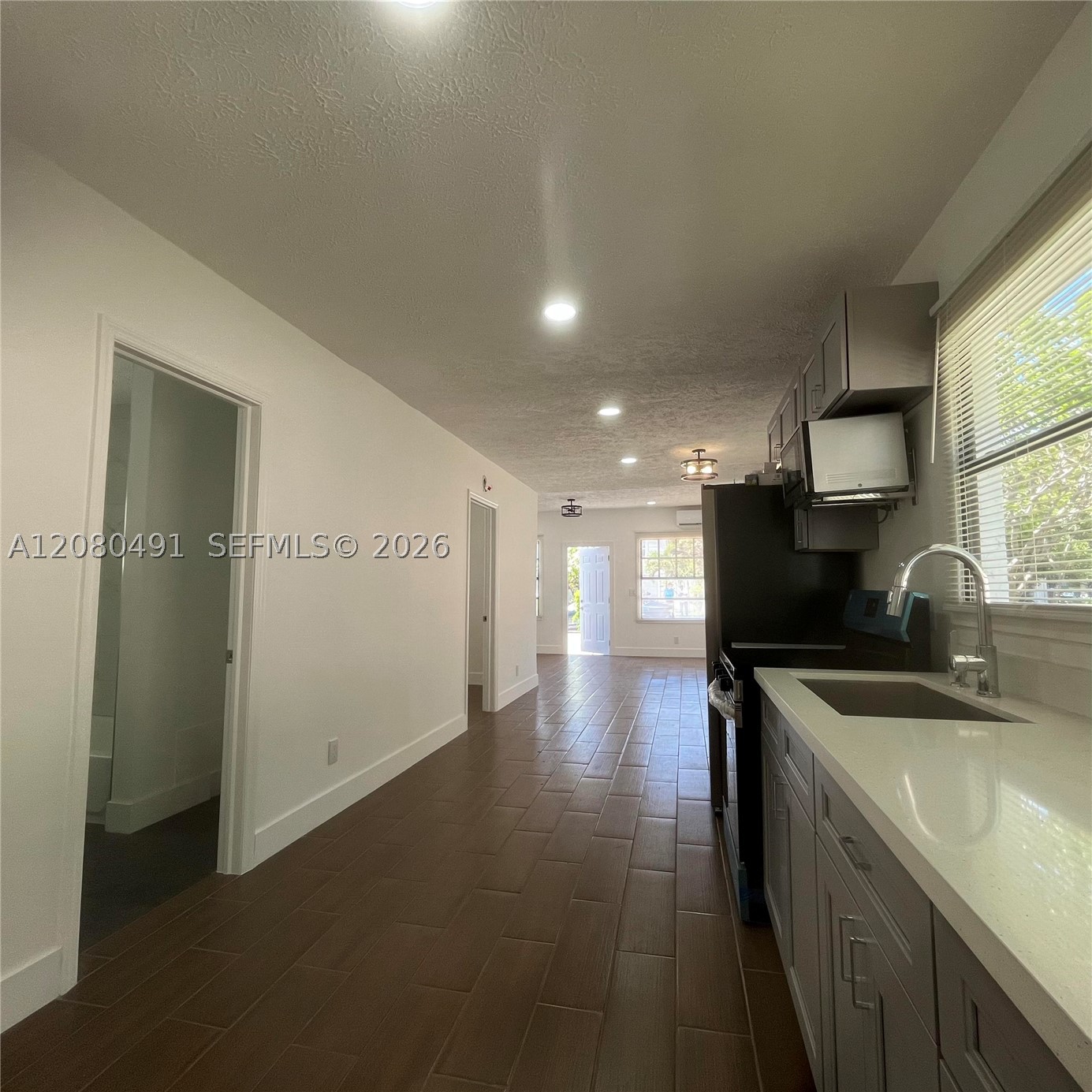 8 S C St Property Photo 7