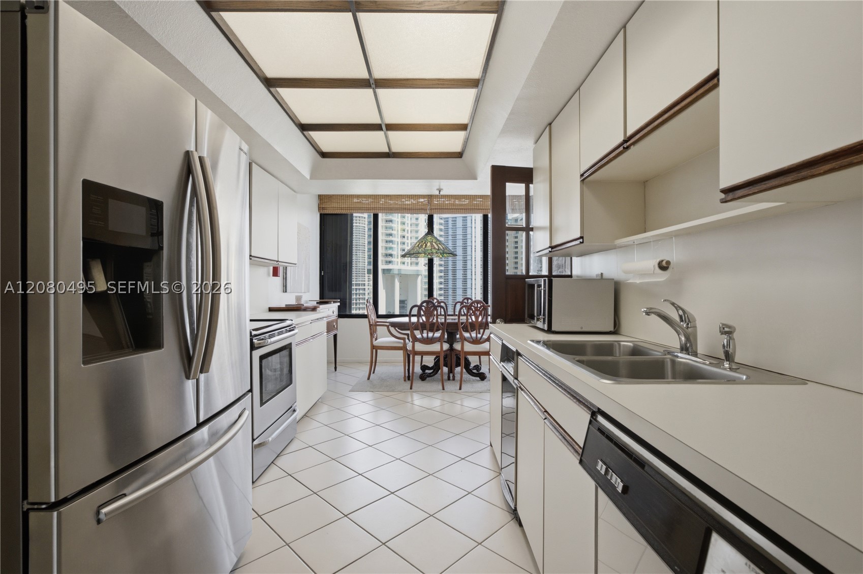 520 Brickell Key Dr A1616 Property Photo 10