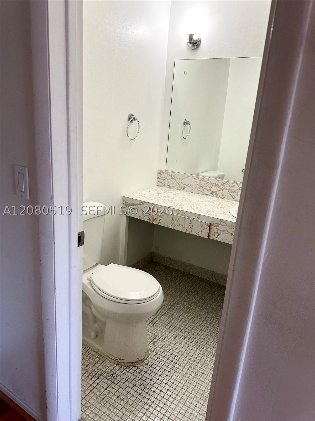 1400 Ne 169th St 305 Property Photo 4