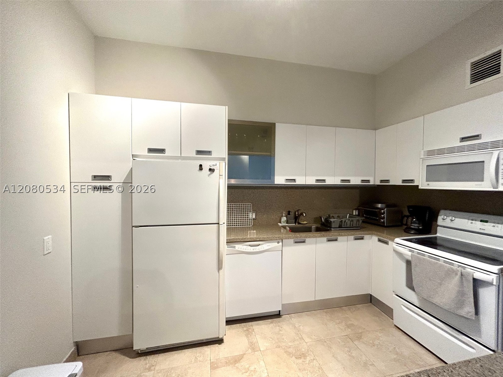 100 Bayview Dr Ph08 Property Photo 22