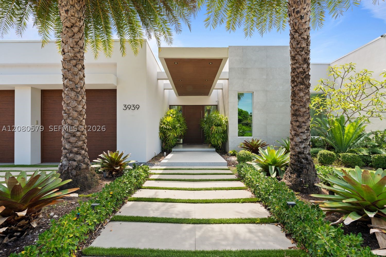 3939 Country Club Ln Property Photo 13