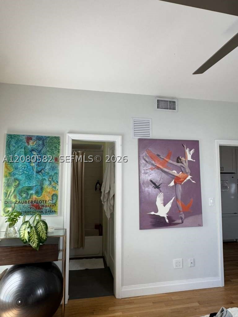 1755 Washington Ave 2d Property Photo 6