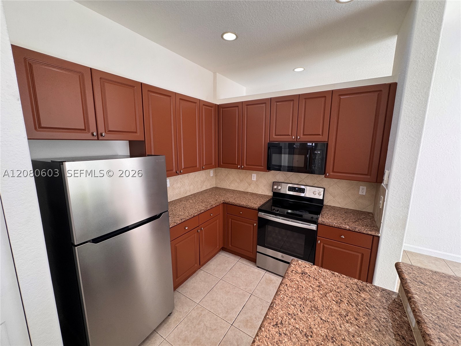 1770 Se 18th Ter Property Photo 11