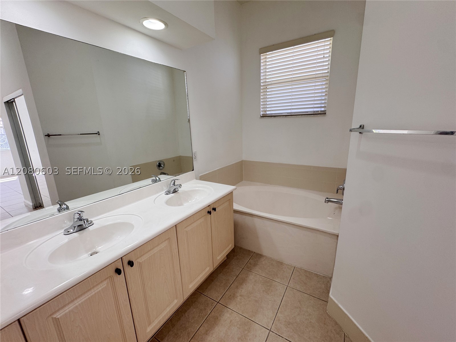 1770 Se 18th Ter Property Photo 21