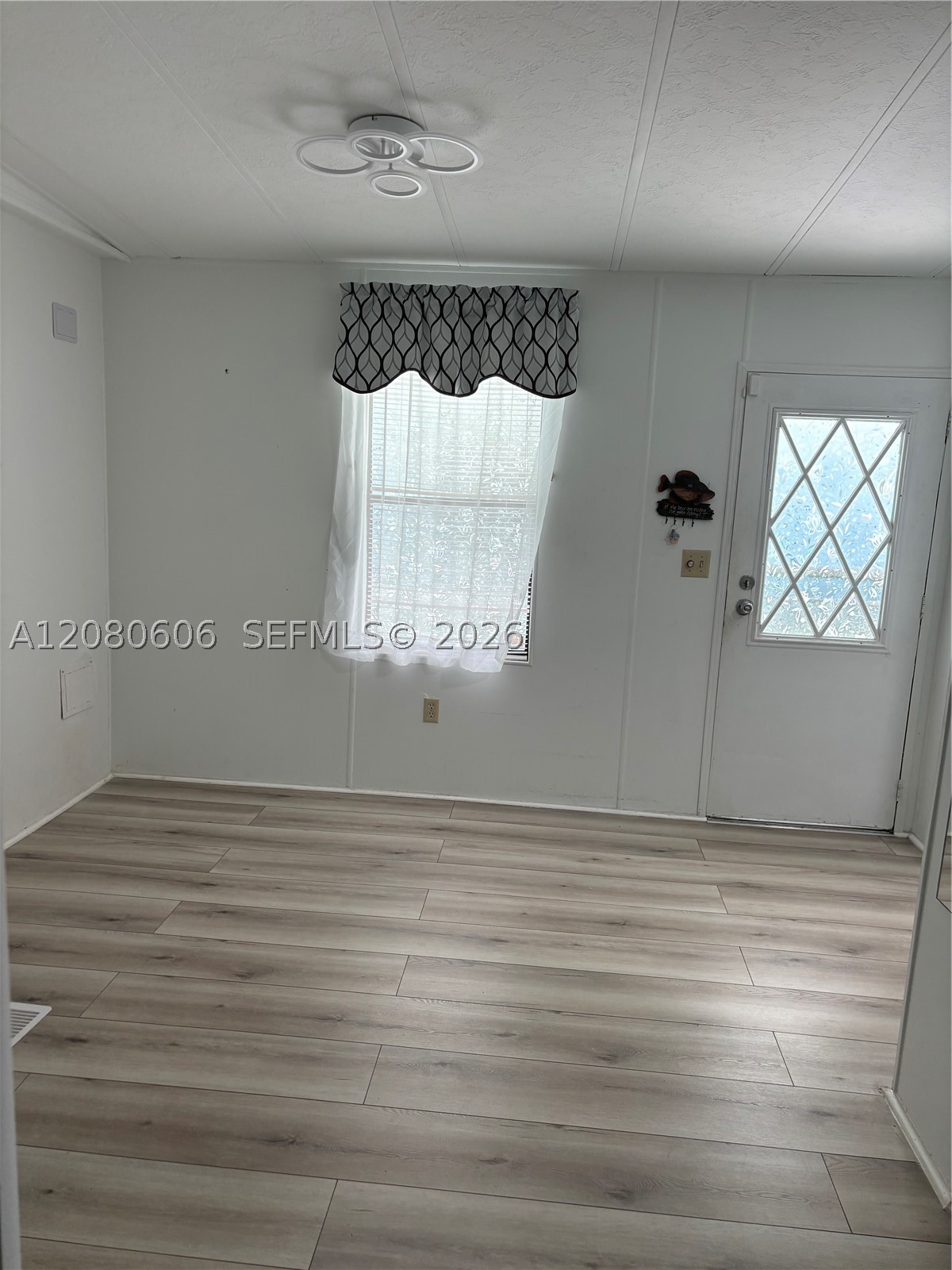 121 Sugar Loaf 63 Property Photo 5