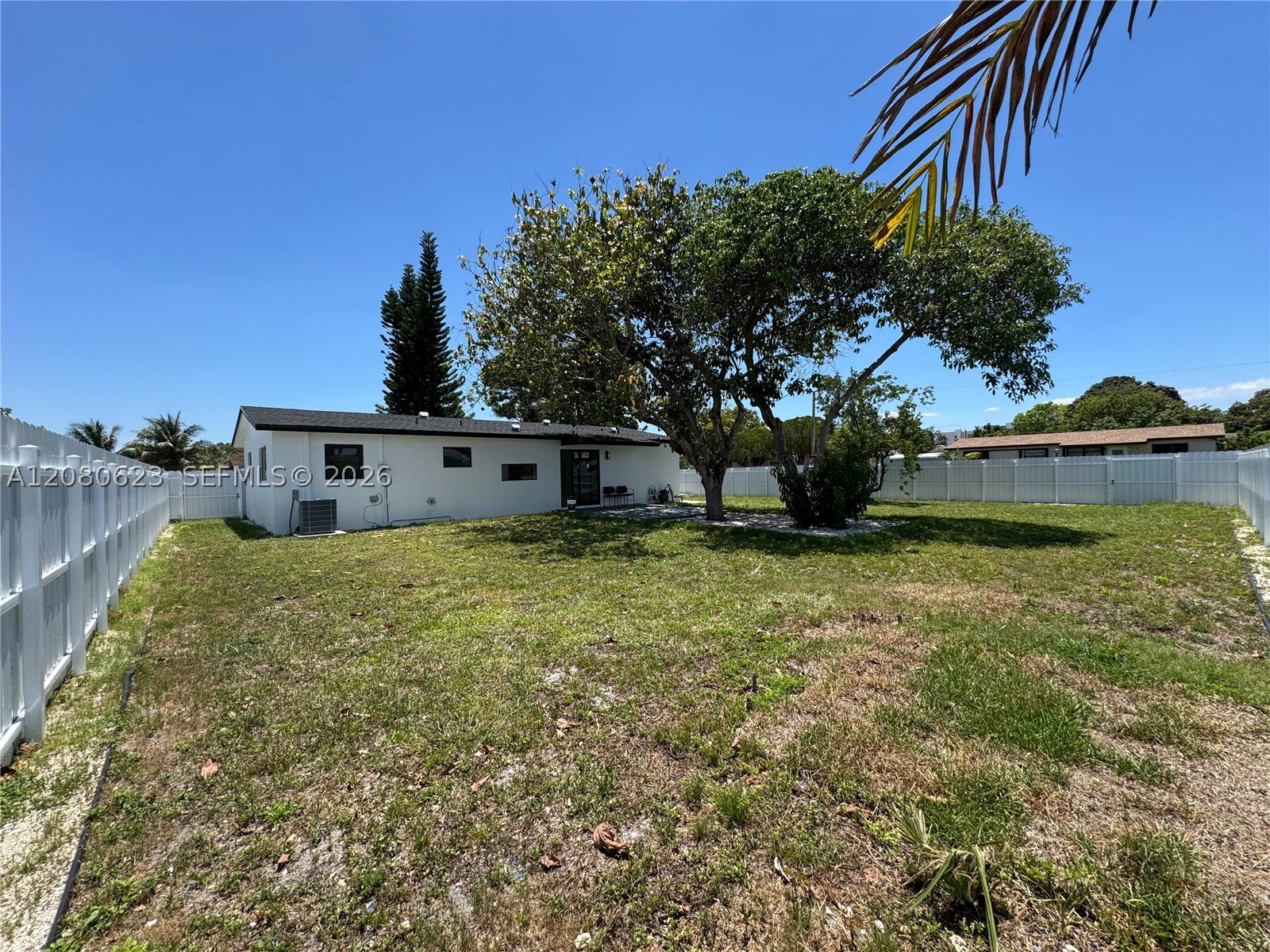 2251 Nw 193rd Ter Property Photo 16