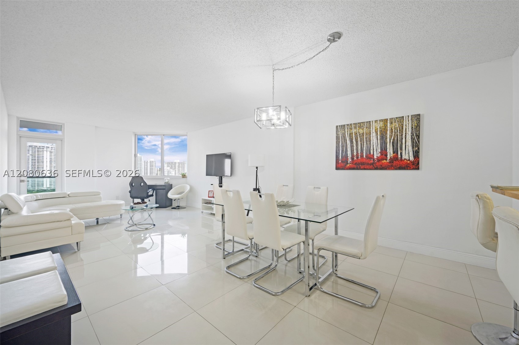 19370 Collins Ave 1426 Property Photo 3