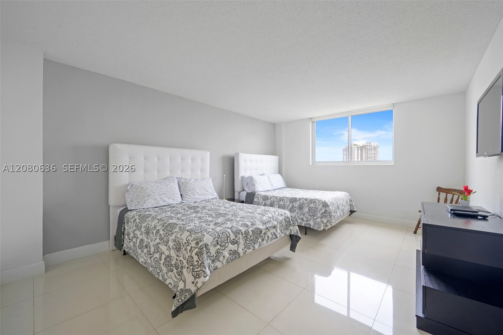 19370 Collins Ave 1426 Property Photo 11