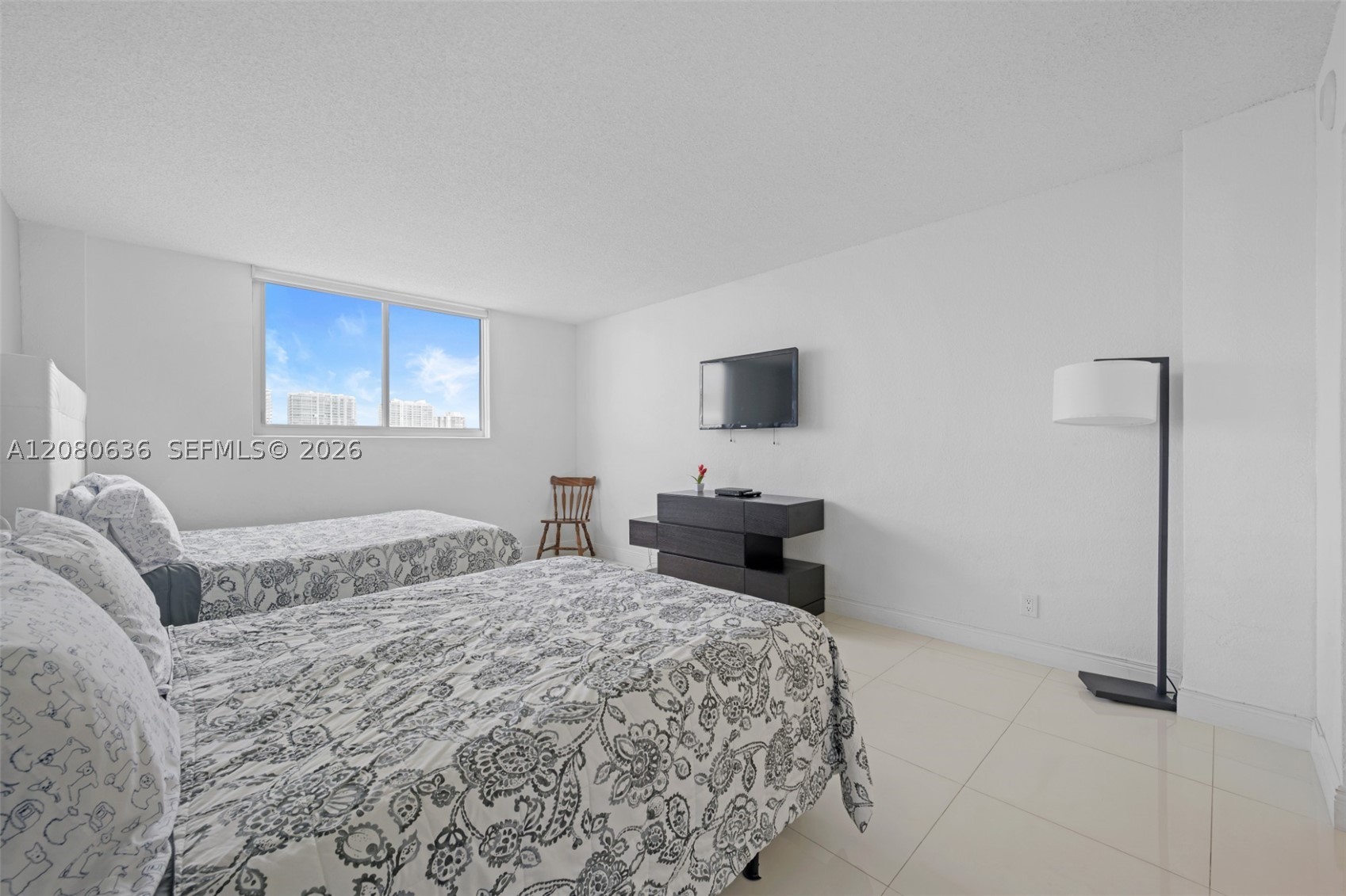 19370 Collins Ave 1426 Property Photo 13