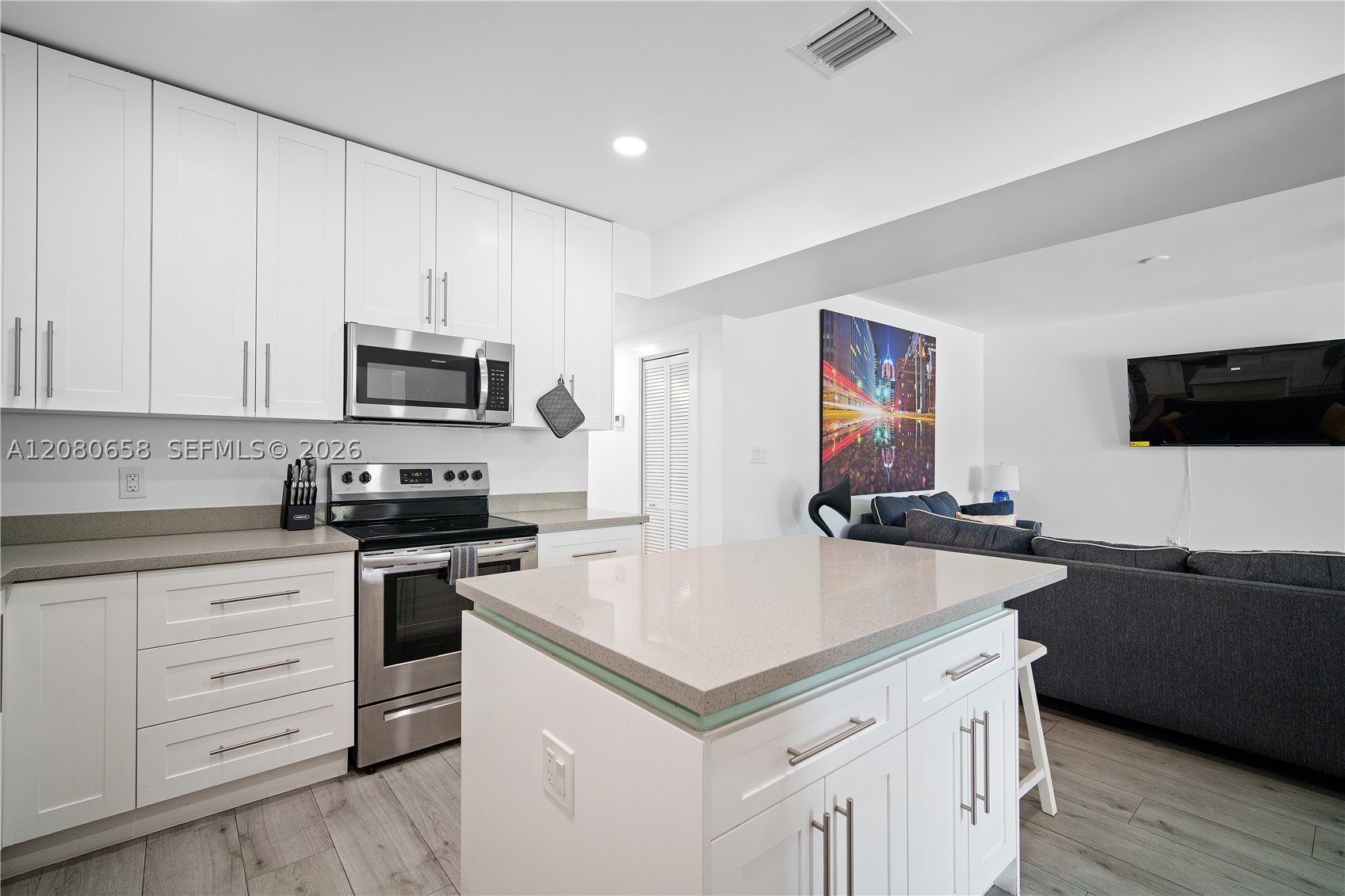 836 Nw 33rd Ave A Property Photo 17