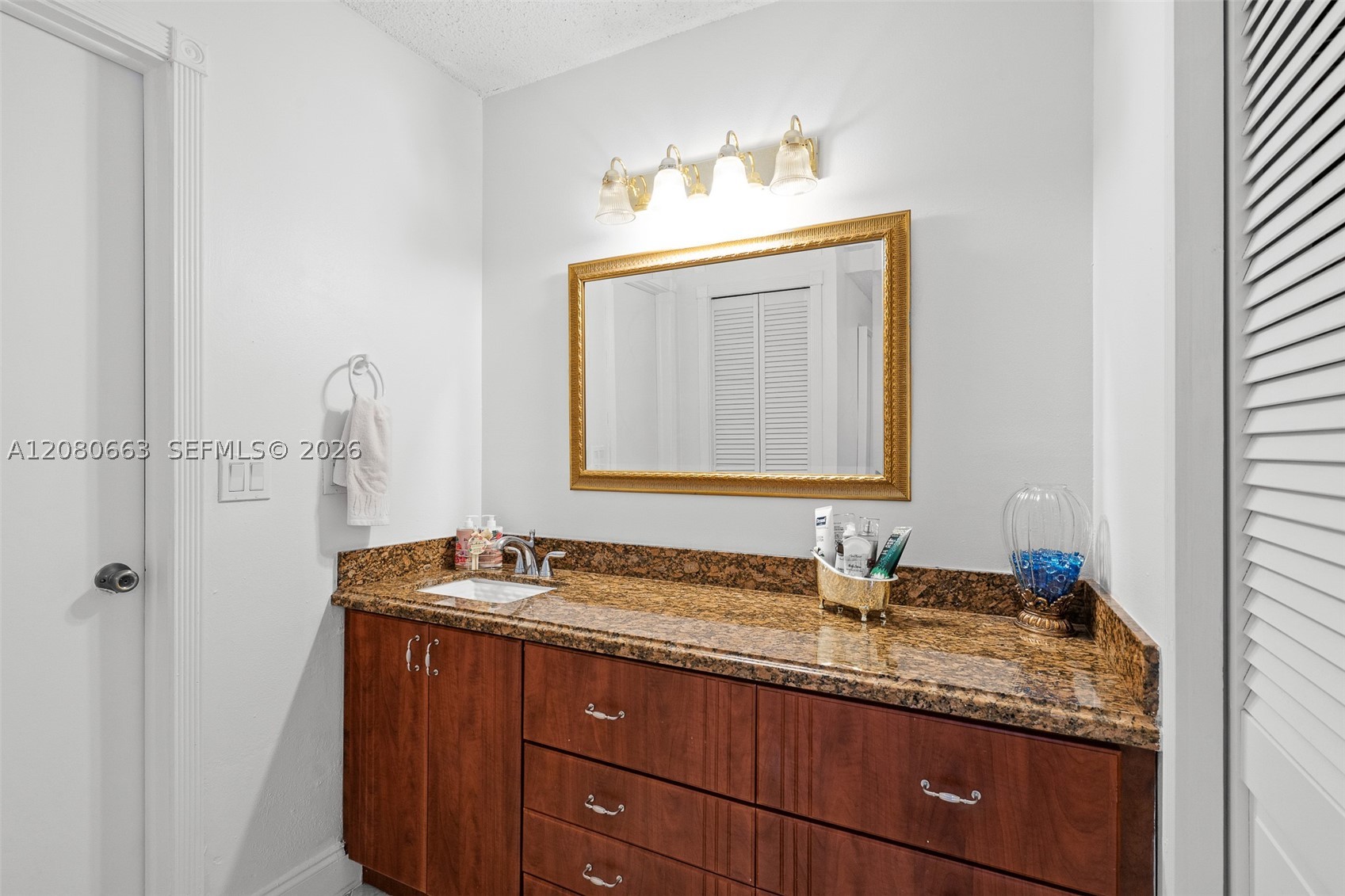 197 Lakeview Dr 102 Property Photo 16