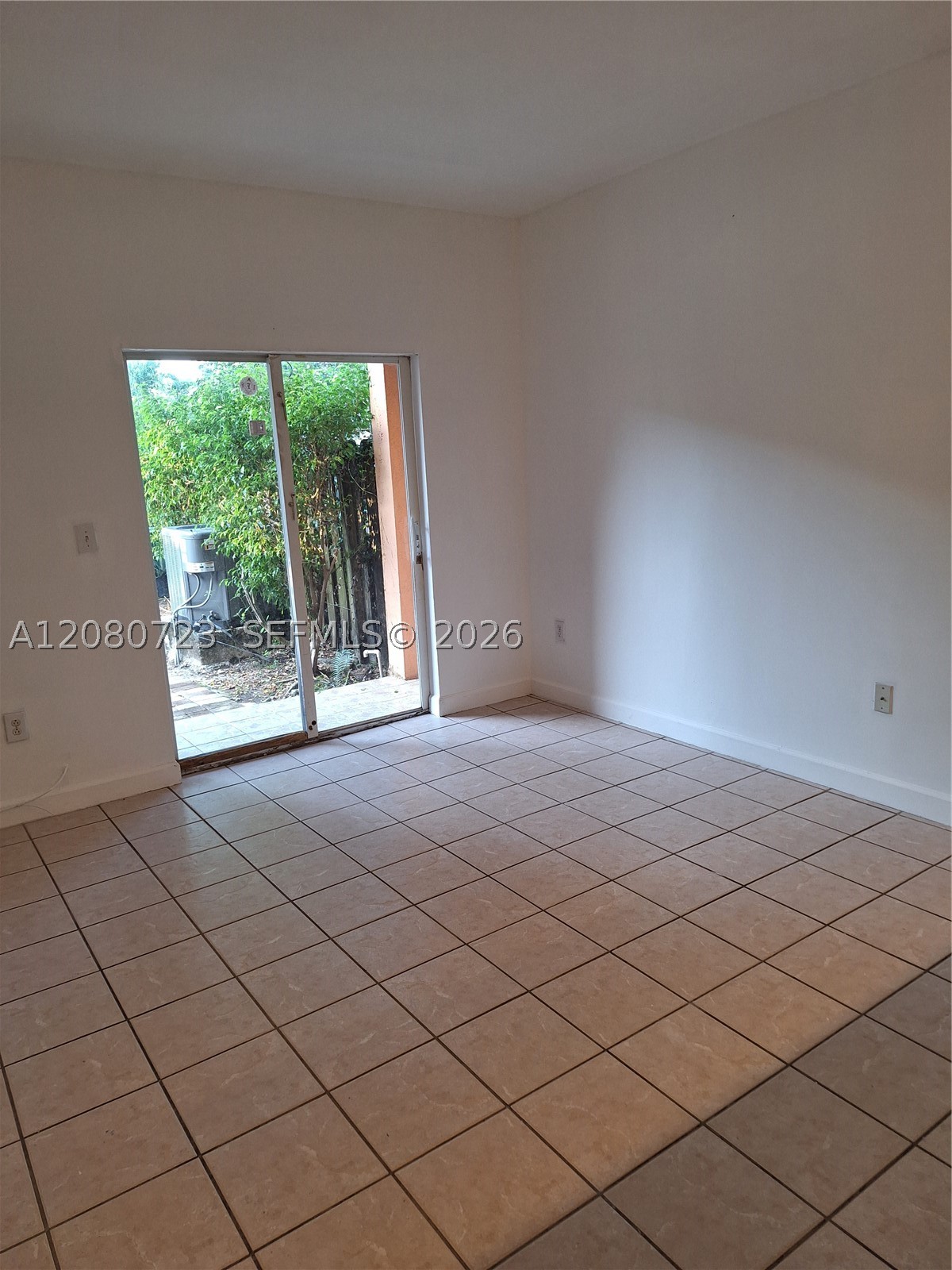 11381 Sw 230th Ter Property Photo 4