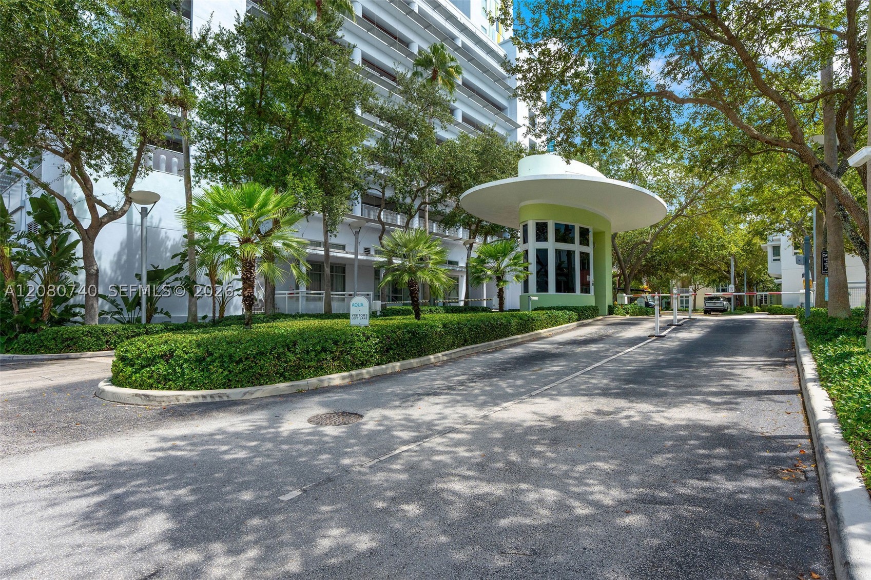 6103 Aqua Ave 702 Property Photo 2
