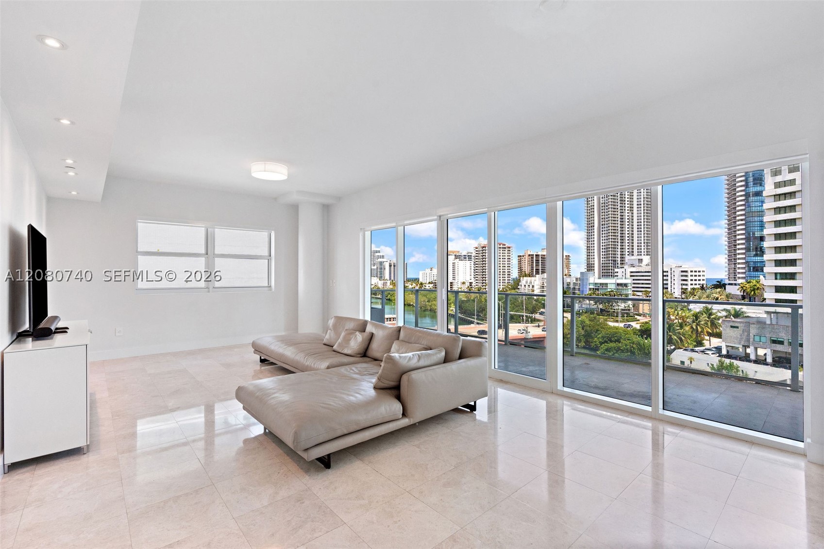 6103 Aqua Ave 702 Property Photo 13