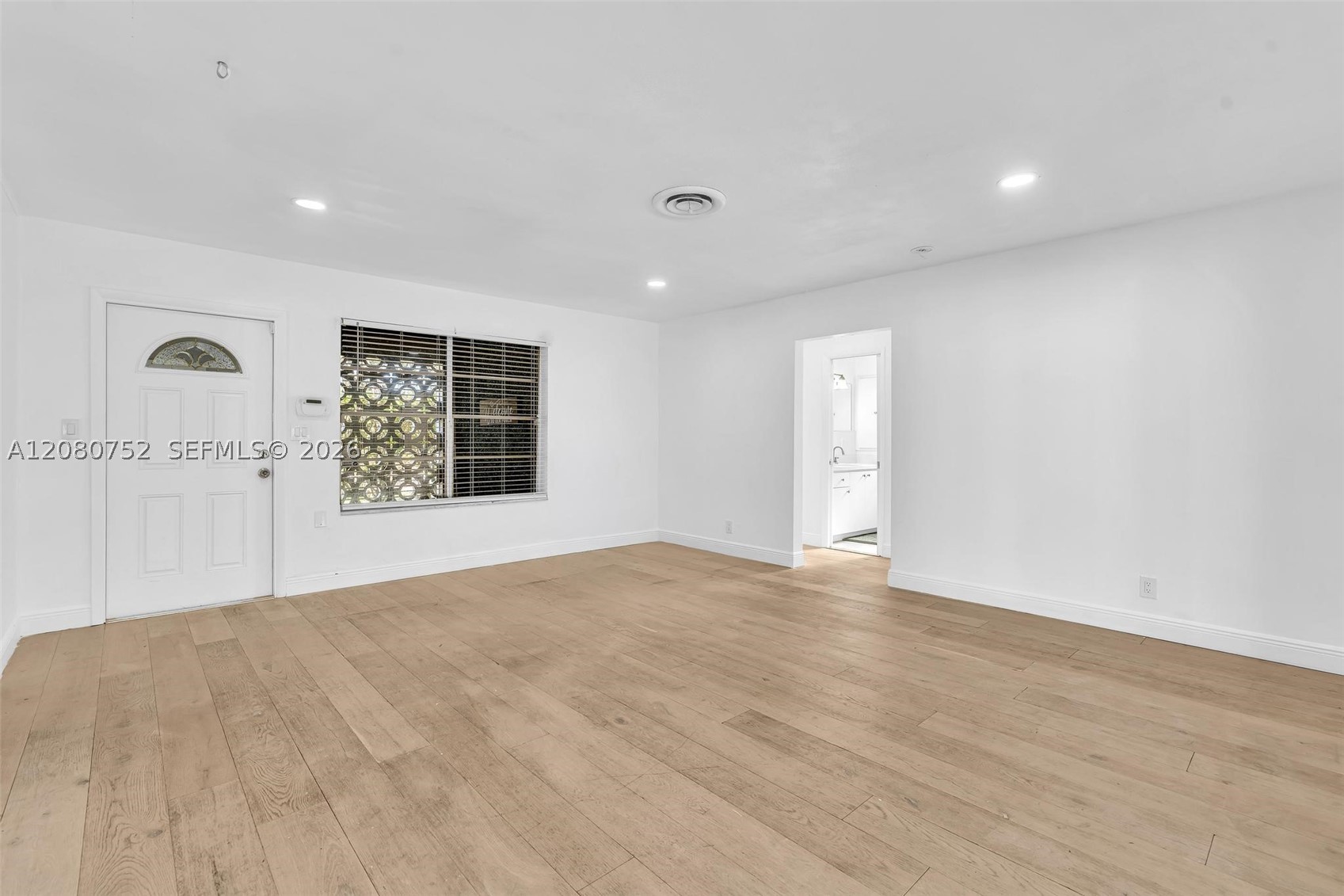 4810 Johnson St Property Photo 10