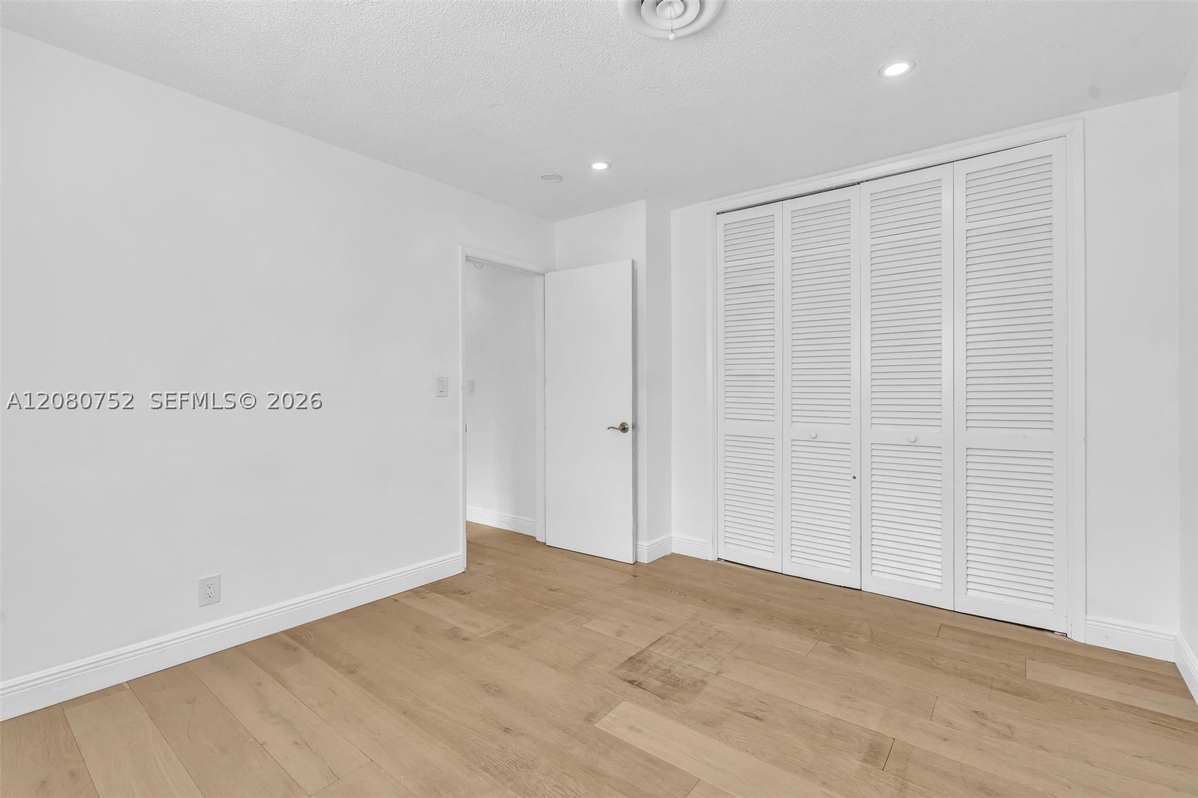 4810 Johnson St Property Photo 31