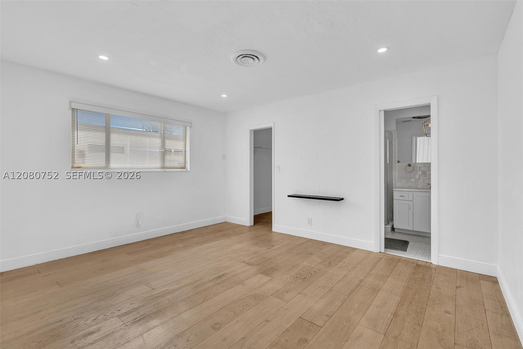 4810 Johnson St Property Photo 36
