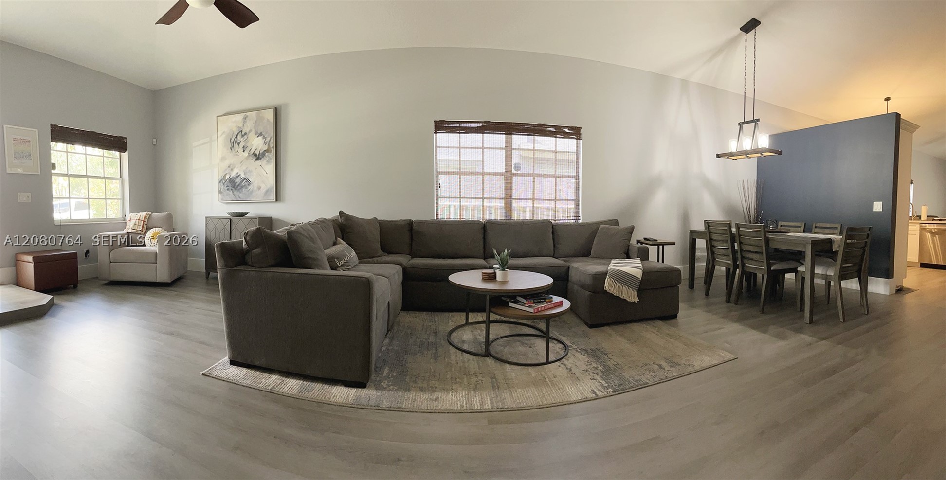 6384 Lansdowne Cir Property Photo 4