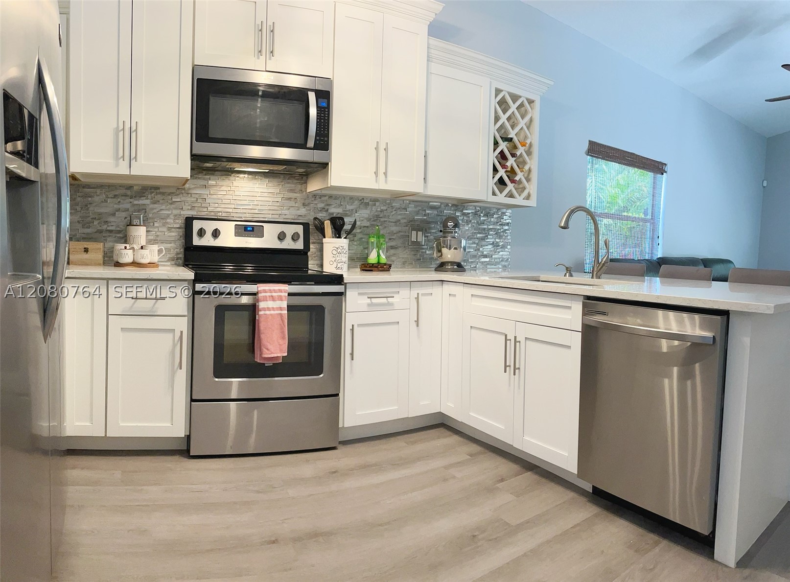 6384 Lansdowne Cir Property Photo 7