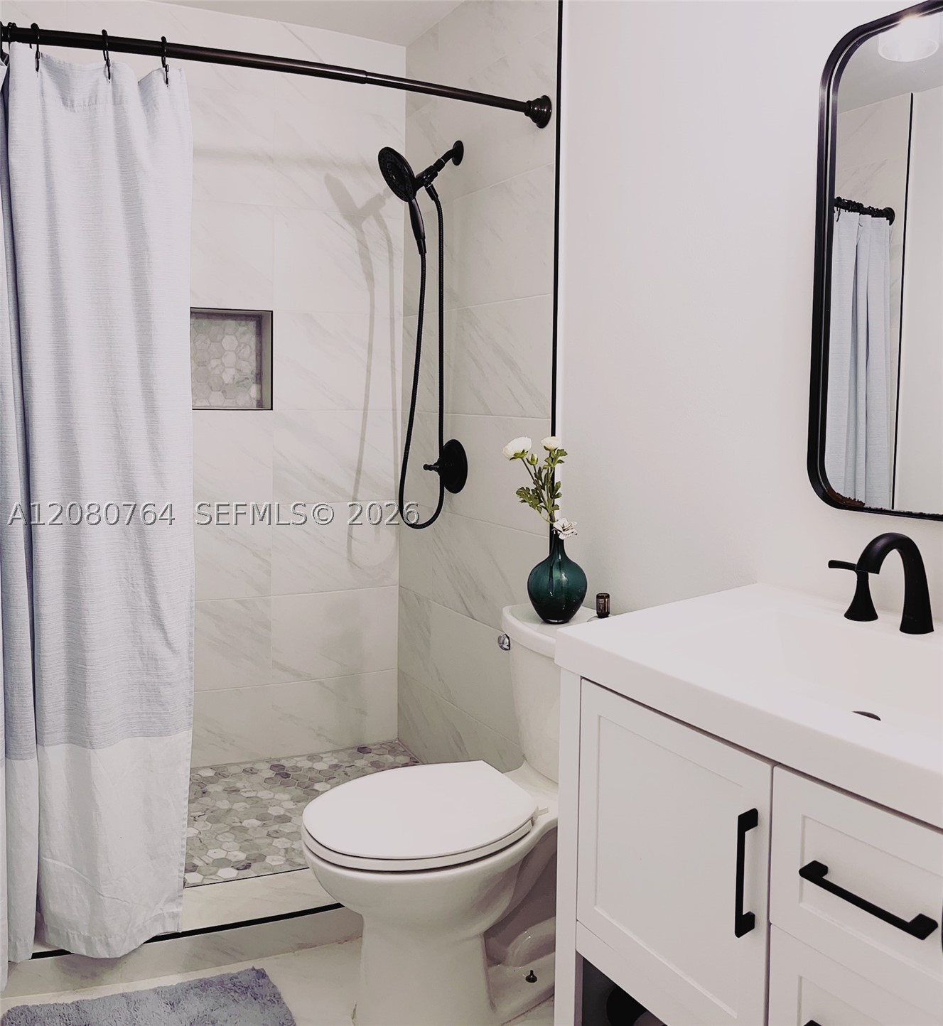 6384 Lansdowne Cir Property Photo 16